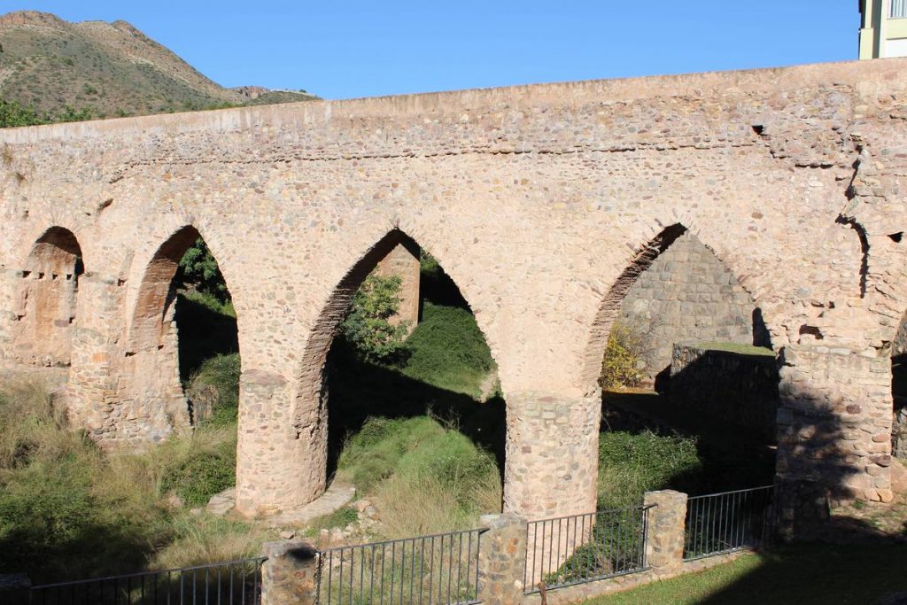 Aqüeducte de Sant Josep, pont sobre el barranc de l’Aigualit.
