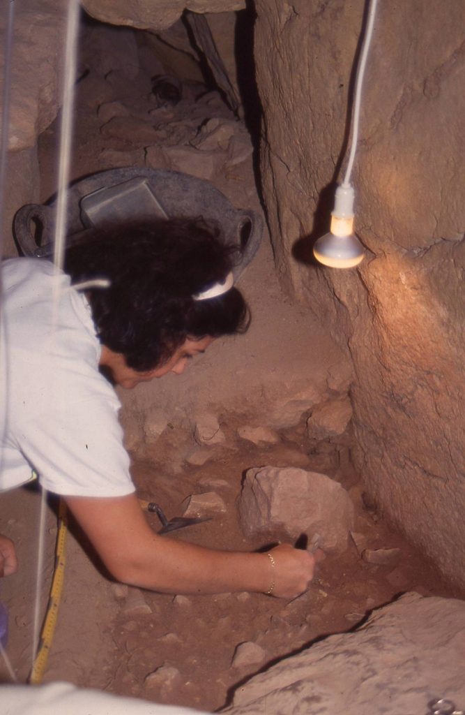 Fotografia campanya d’excavació de 1993, procés d’excavació