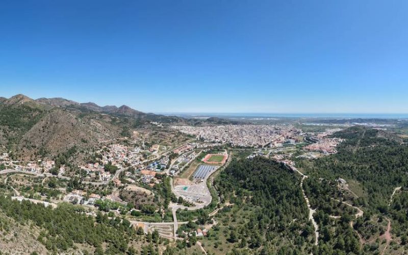 Panoràmica de la vall del riu Belcaire.